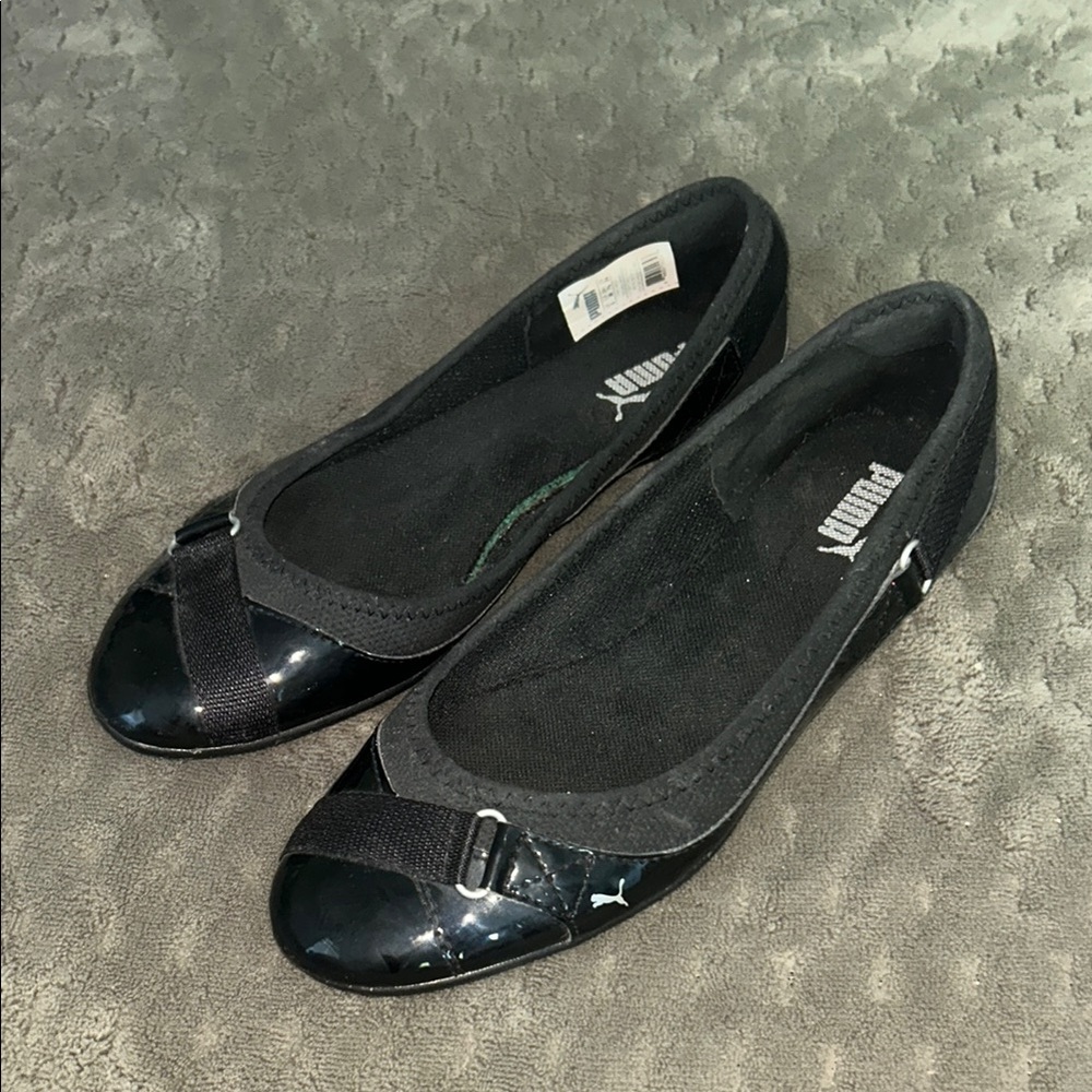 Puma Women's Glossy Black Flats Size 7.5